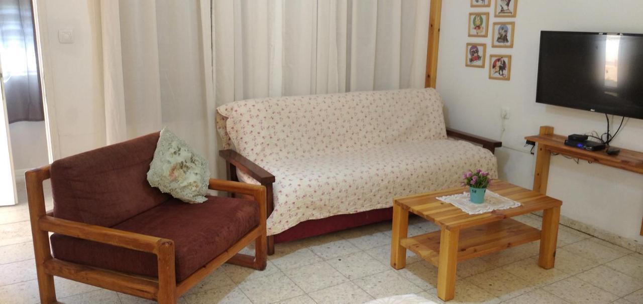 Jordan Valley One Room Apartment Menahemya Екстер'єр фото