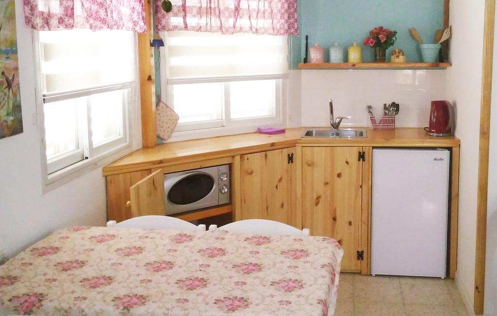 Jordan Valley One Room Apartment Menahemya Екстер'єр фото